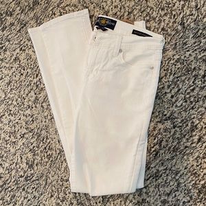 Lucky Brand Brooke Straight white distressed jean, size 27